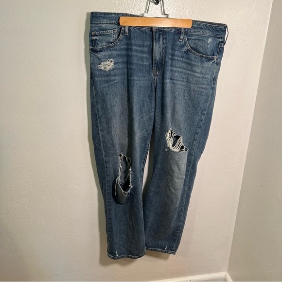 Express Mid-Rise Boyfriend Jean Medium Wash Distressed 14R - Picture 2 of 14